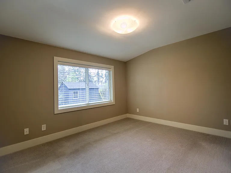 12980 NW Westlawn Ter — Photo 23