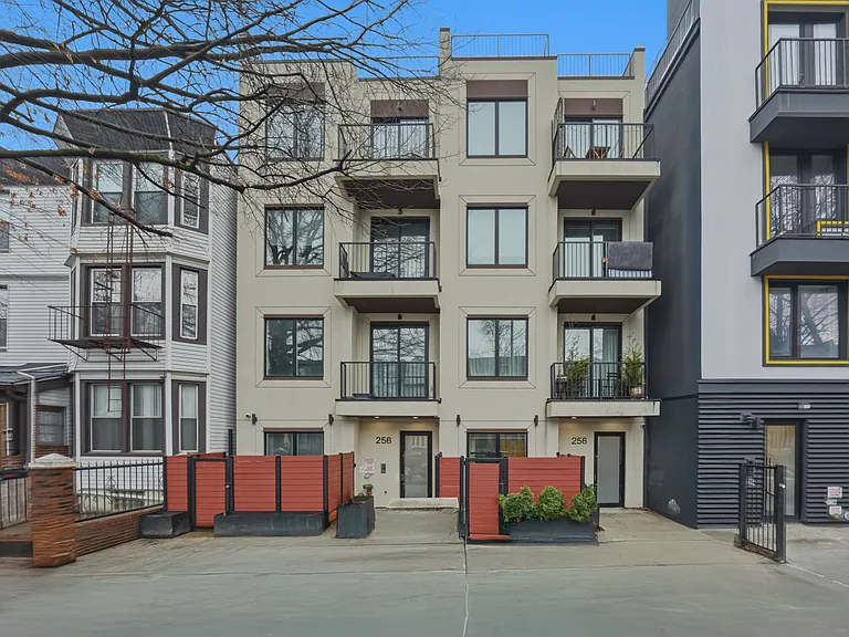 256 Winthrop St #1A — Photo 16