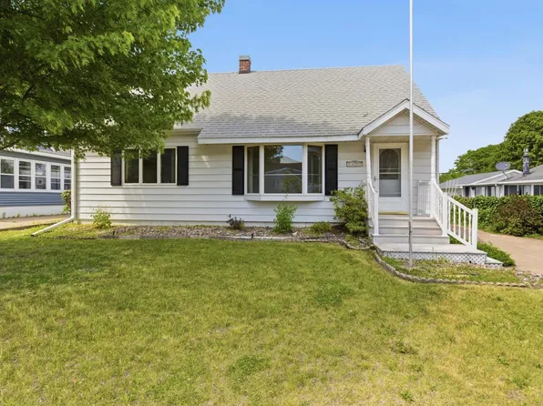 2821 Birch STREET, La Crosse, WI 54601