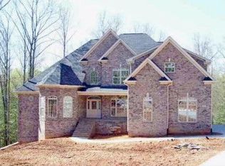24 Chesnut Springs Ct, Greer, SC 29651