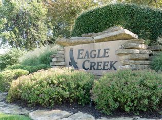 2133 SW Timbertrace Ln, Lees Summit, MO 64082