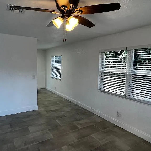 3914 Hernden Dr — Photo 7