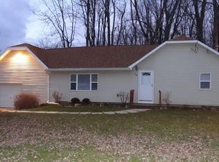 48 Ballantyne Rd, Rochester, NY 14623