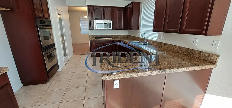 1941 Branding Iron Way — Photo 8