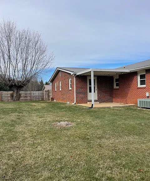 205 Meridale Dr — Photo 15