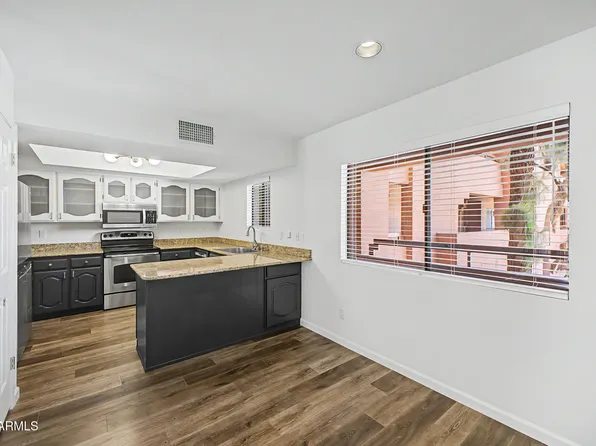 12222 N PARADISE VILLAGE Parkway S #323, Phoenix, AZ 85032