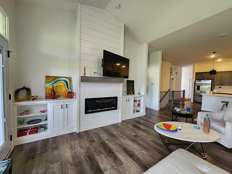 114 Dogwood Ln — Photo 9