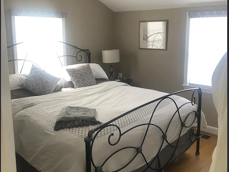 9920 Dickens Ave — Photo 7