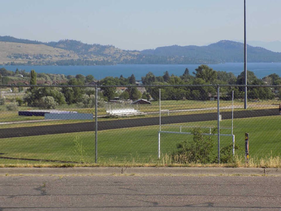 1st image of 505 19th Ave W