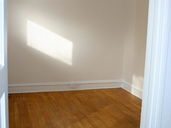 3rd image of 1280 E South Temple APT B