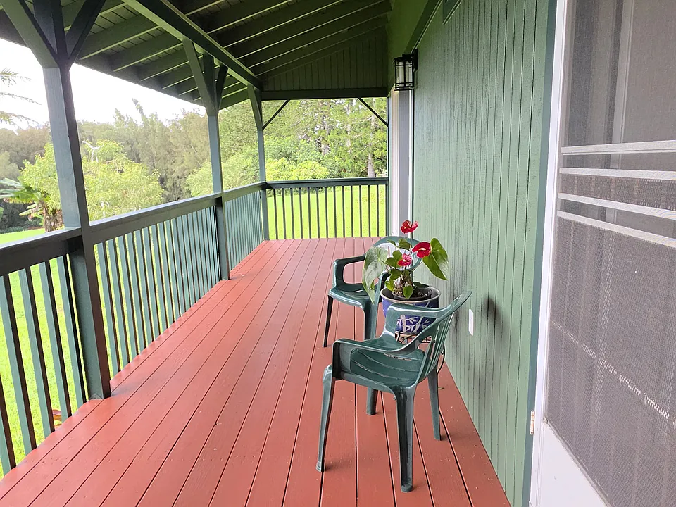 Front lanai.