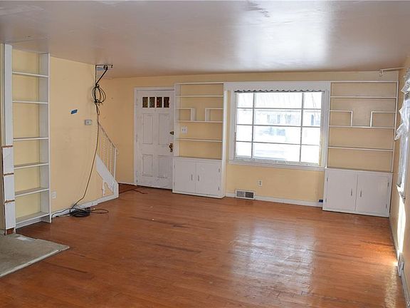 4th image of 164 Woodland Dr