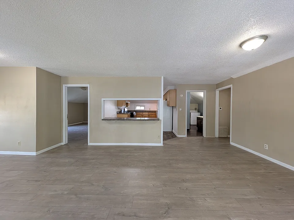 2006 Grand Ave #2