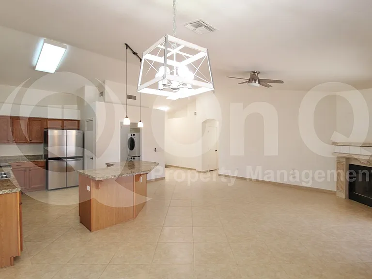1562 S Monterey St — Photo 9