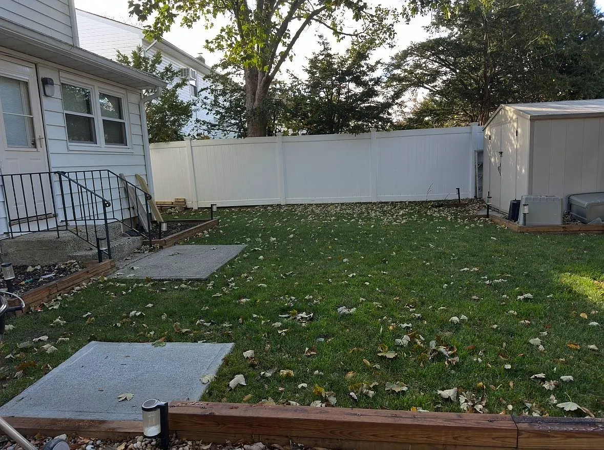 1 bed, 1.5 bath, 1954 sqft, $1,900 — Photo 2