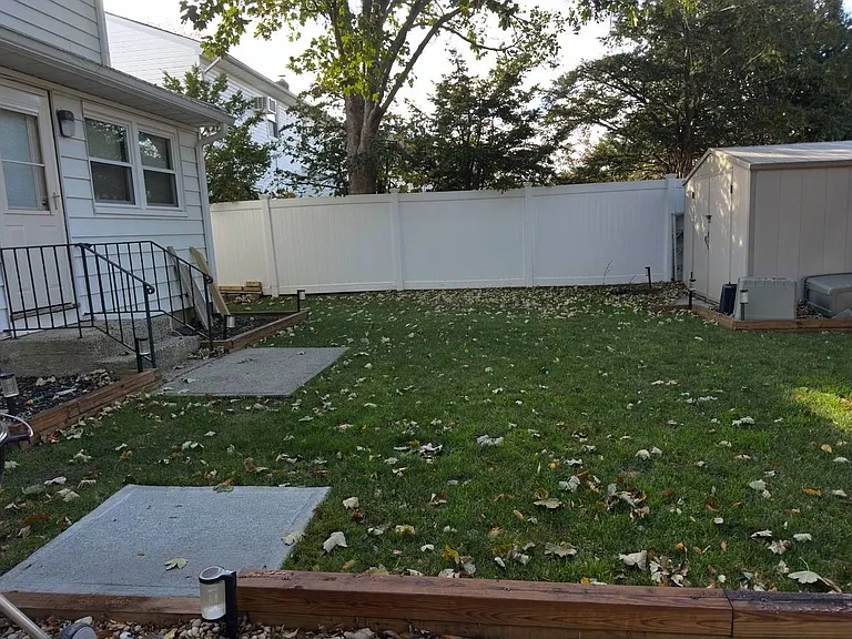 107 Fairview Ave — Photo 2