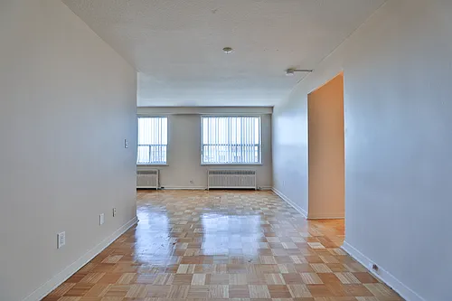 2223 Eglinton Ave E Photo 1