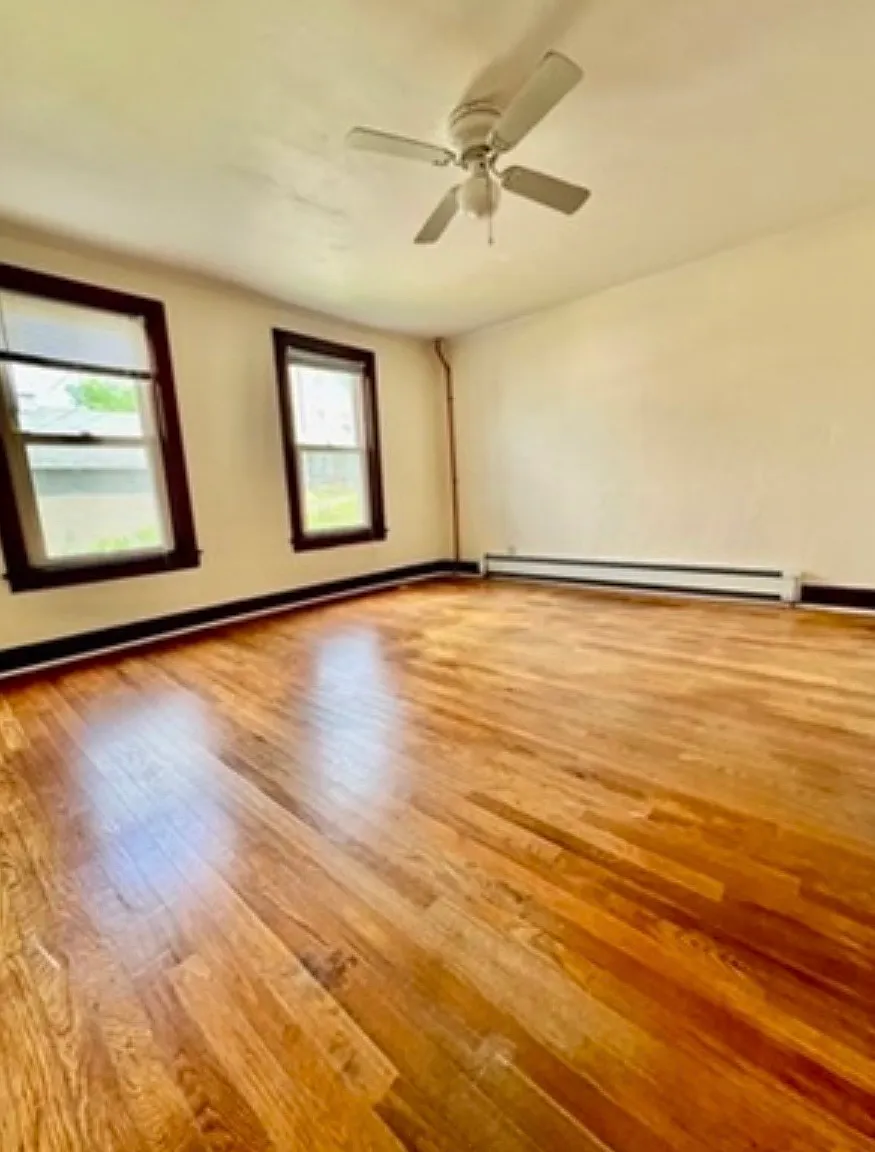 2 bed, 1100 sqft, $2,000 — Photo 4