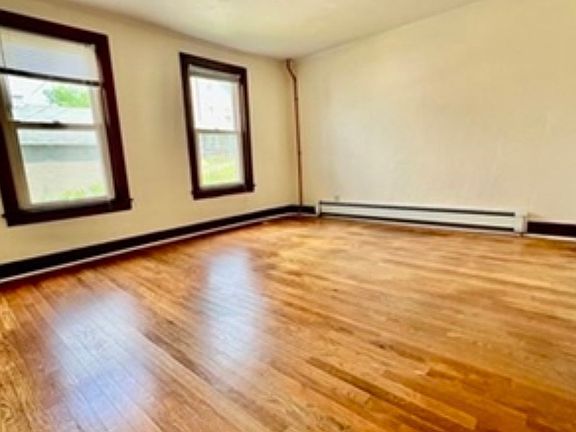 4th image of 35 Prospect St #1