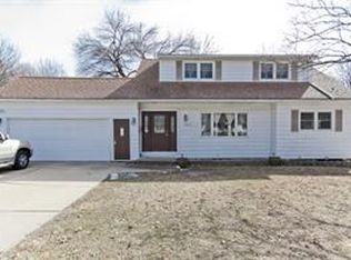 3211 1st Ave SW, Cedar Rapids, IA 52405