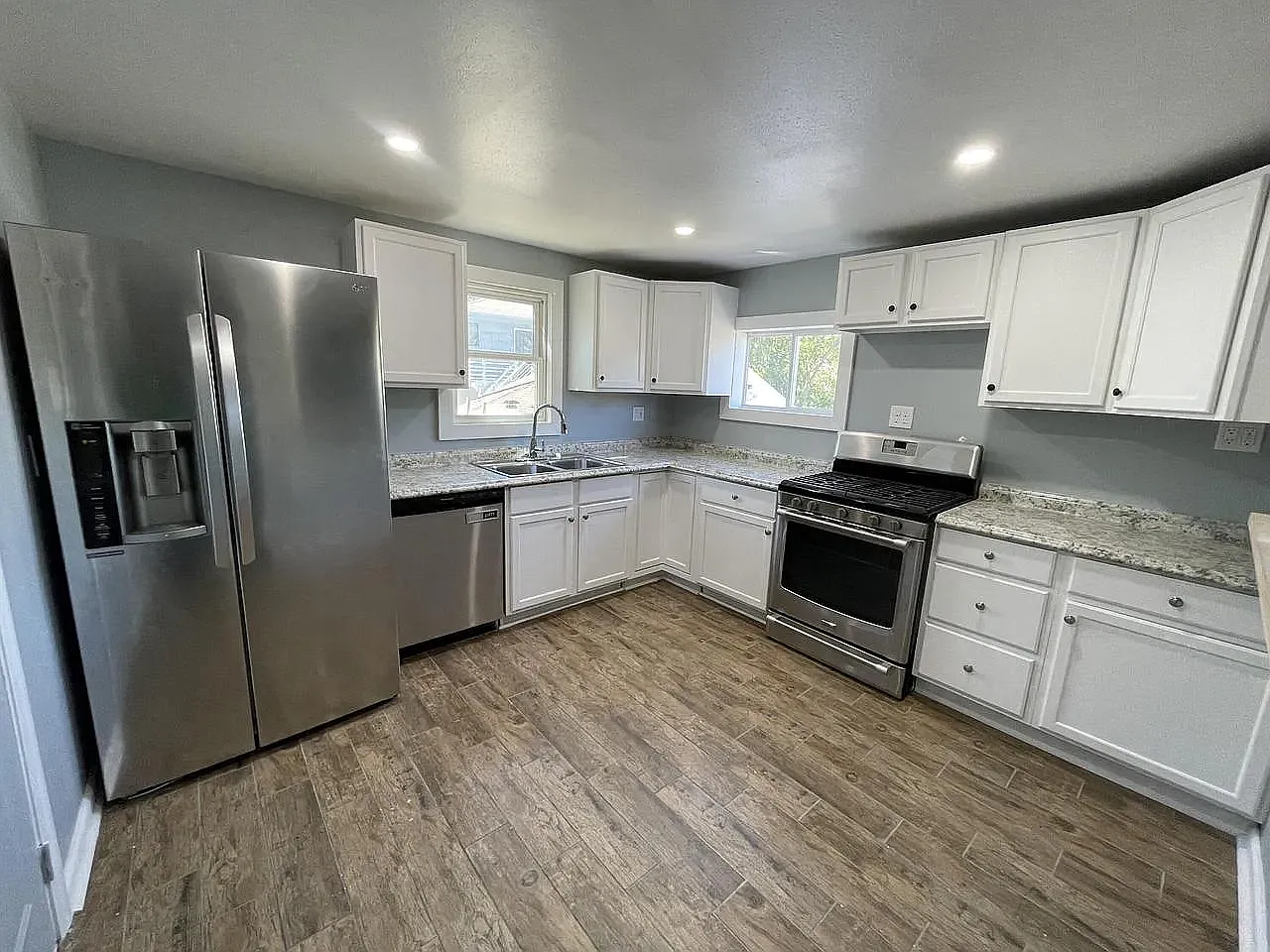 2 bed, 1.5 bath, 1100 sqft, $2,000 — Photo 4