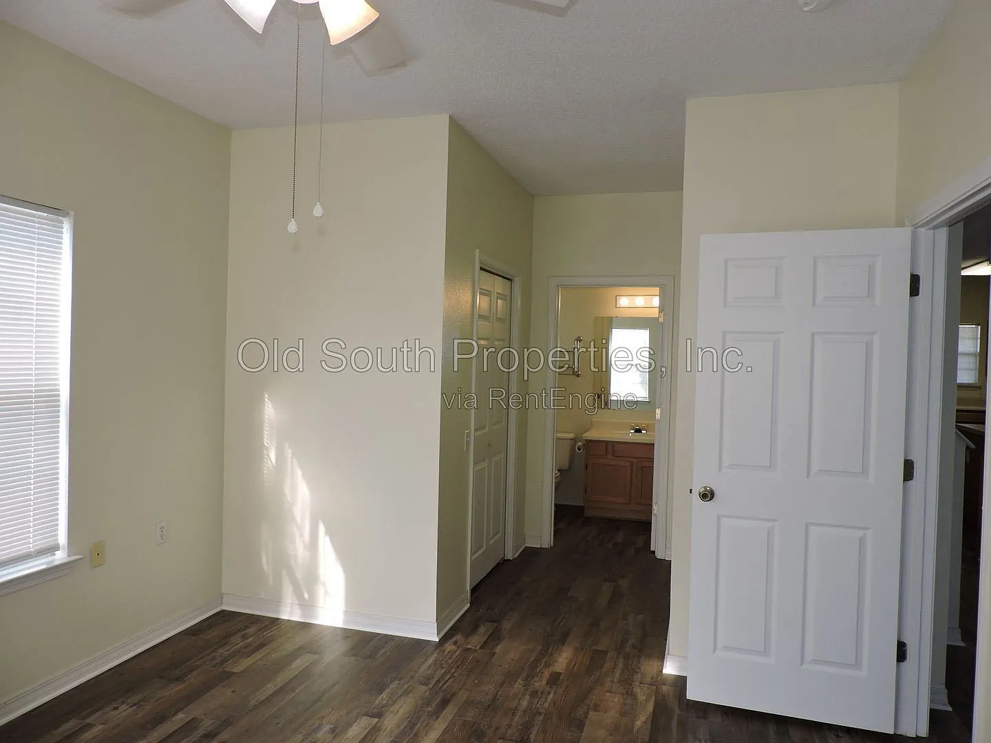 3 bed, 3.0 bath, 1464 sqft, $1,650 — Photo 4
