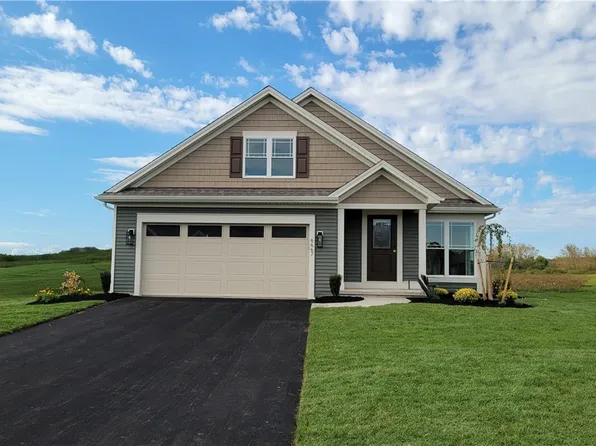 6667 Curtis Ct, Lockport, NY 14094