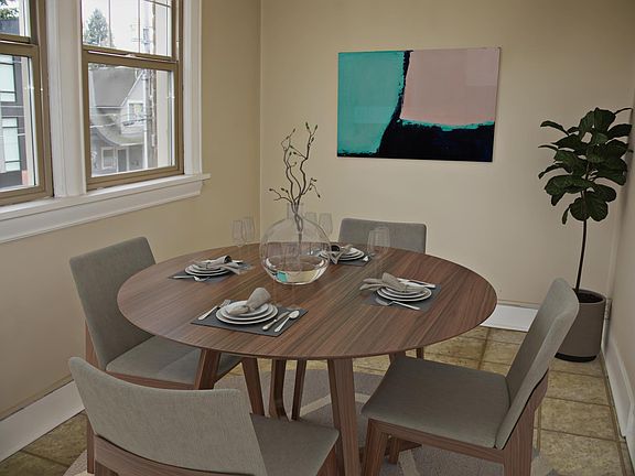 5th image of 415 10th Ave E #6