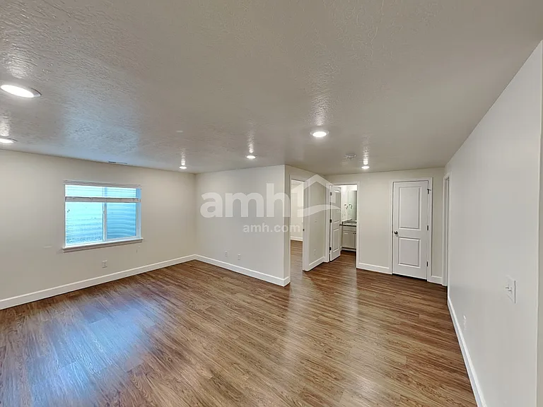 2983 Sout Village Drive — Photo 16