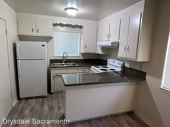 4th image of 1130 Agatha Way