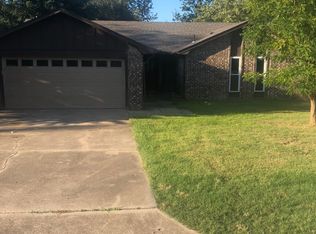 706 North St, Barling, AR 72923