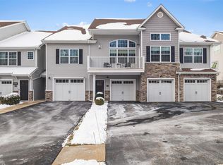 404 Sacandaga Loop, Wappingers Falls, NY 12590