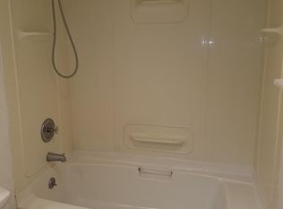 1124 S Macarthur Blvd #1, Springfield, IL 62704