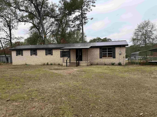 1045 Cypress St, Waskom, TX 75692