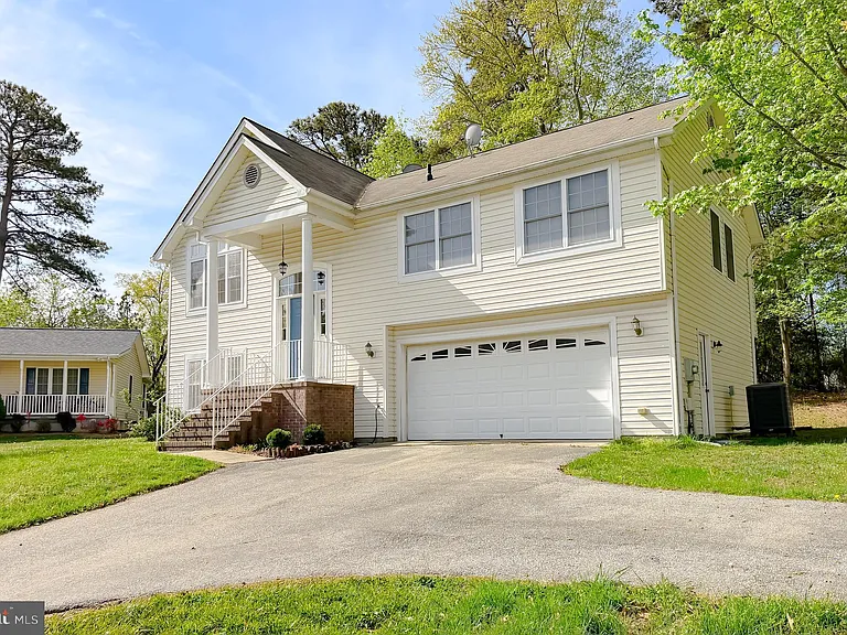 46231 Sylvan Ct — Photo 3