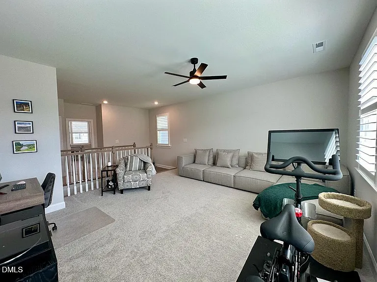 111 Cressida Woods Dr — Photo 12