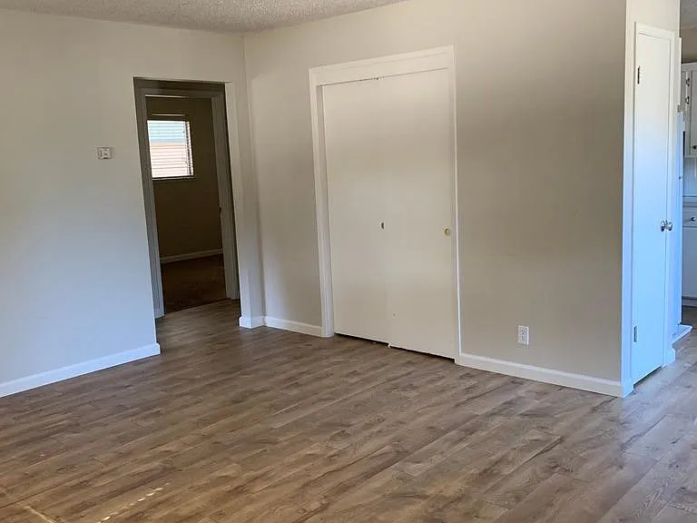 812 Belden St #1 — Photo 6