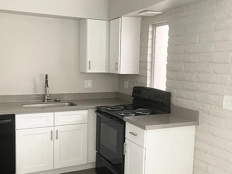 407 N Williams — Photo 11