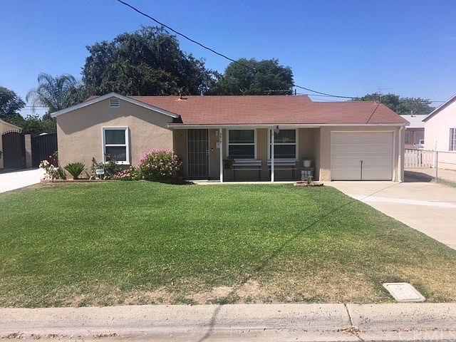 1st image of 2617 Strawberry Ln