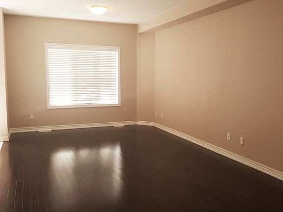 3rd image of 94 Springvalley Cres