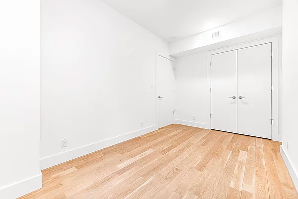 Rented by REAL New York | media 54