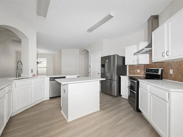 5712 Eureka Bnd — Photo 7