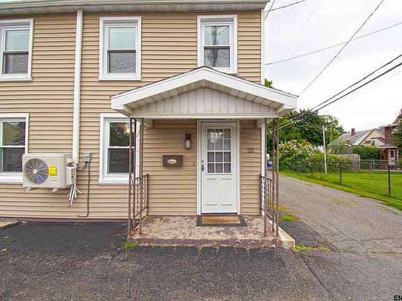 2nd image of 22 Hudson St