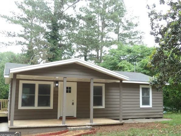 35 Shell Rd, Carrollton, GA 30116