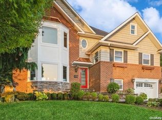 3923 Berger Ave, Bethpage, NY 11714