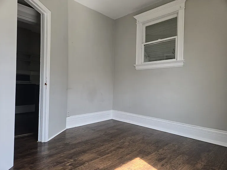 325 E 12th Ave #2 — Photo 11