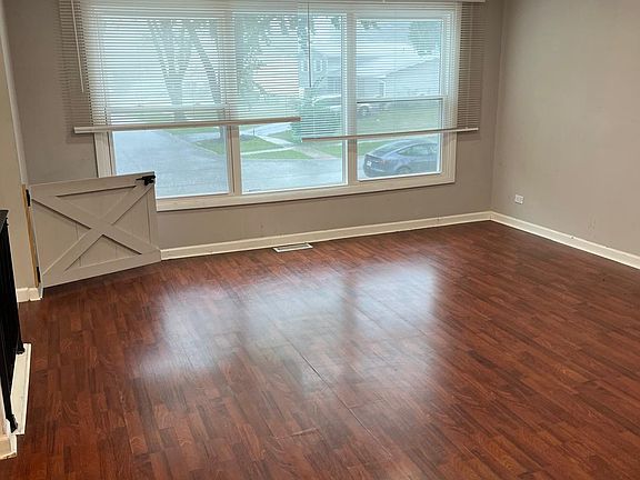 4th image of 6730 Valley View Rd