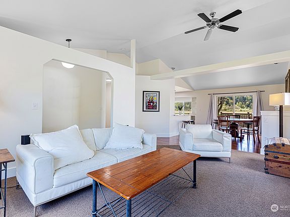 4th image of 8612 150th Avenue Ct E