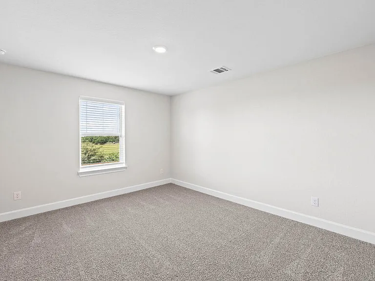 309 Magnolia Blvd — Photo 11