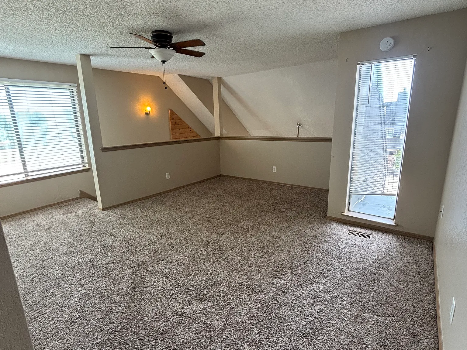 2 bed, 950 sqft, $1,150 — Photo 4